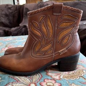 New Pikolinos Leather Ankle Boots